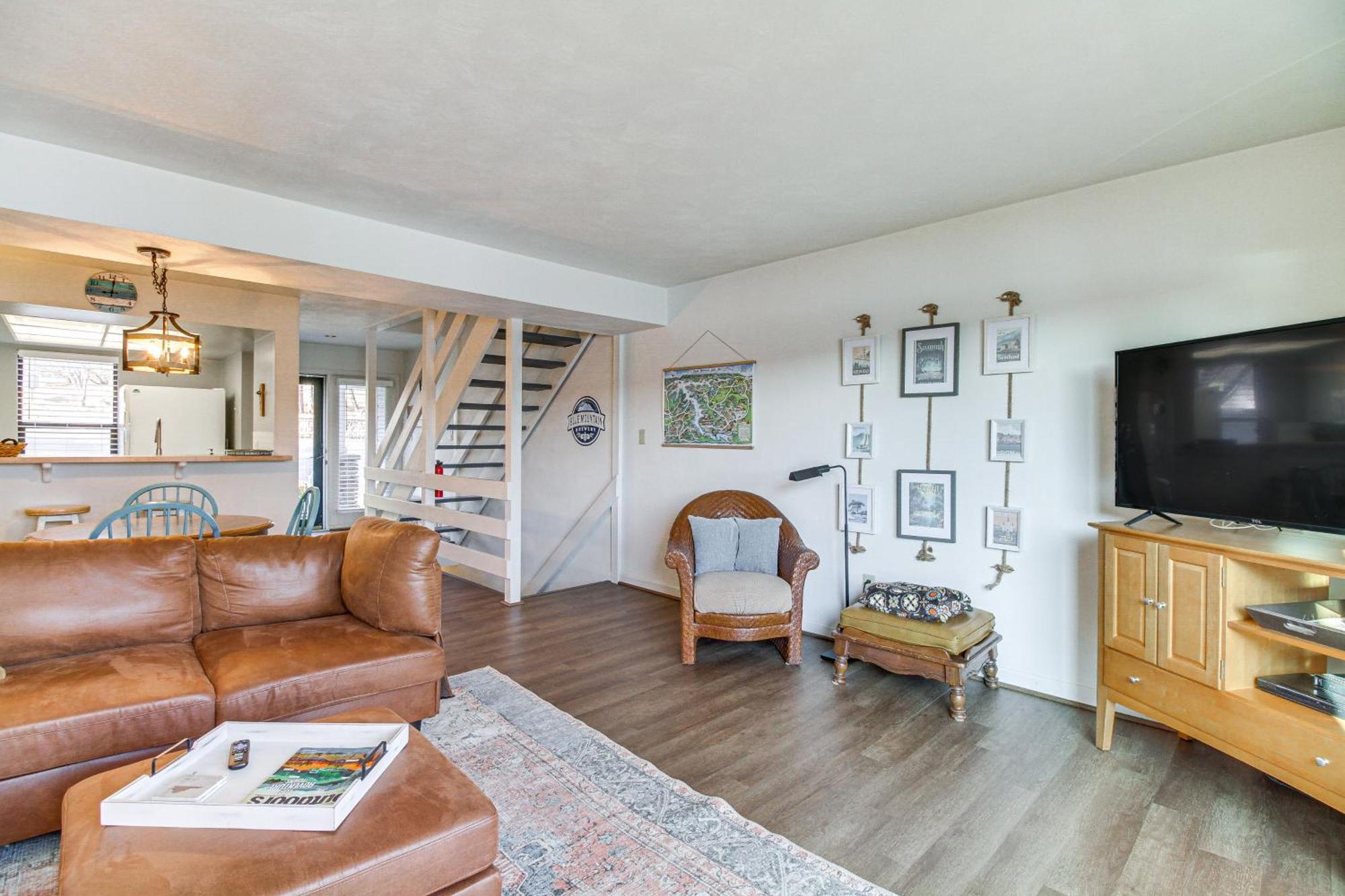Lakefront Moneta Home With Community Boat Dock! Екстер'єр фото